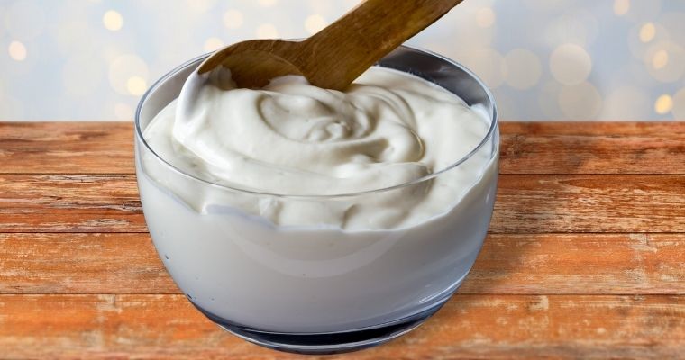 Yogurt as alternative for vegetable oil