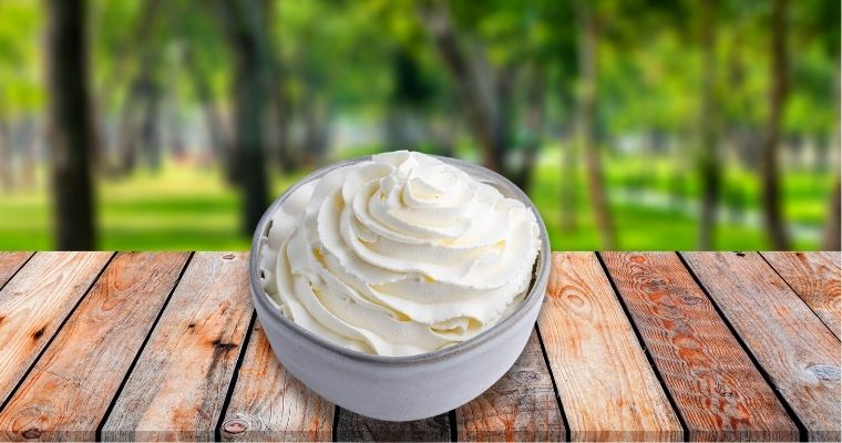 Use of whipping cream